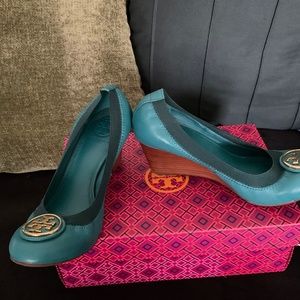 Tory Burch Caroline wedge heel, size 8.5